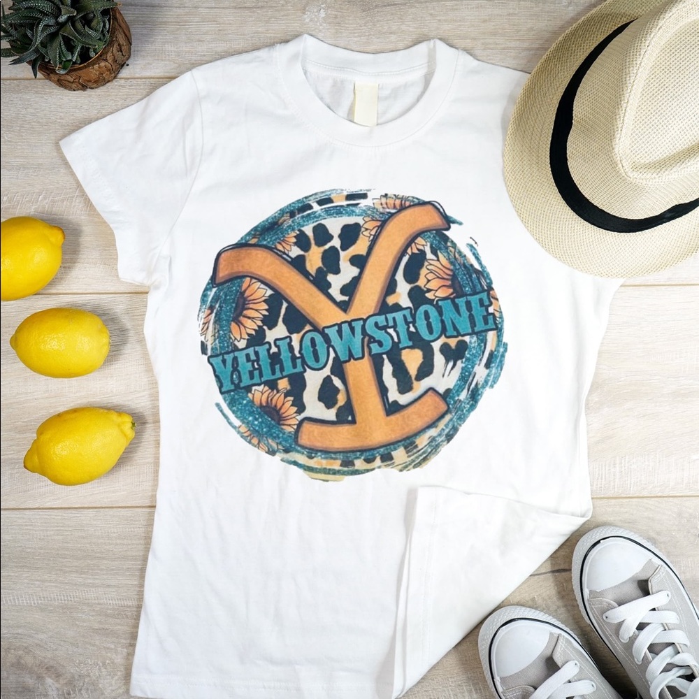 Yellowstone leopard tee